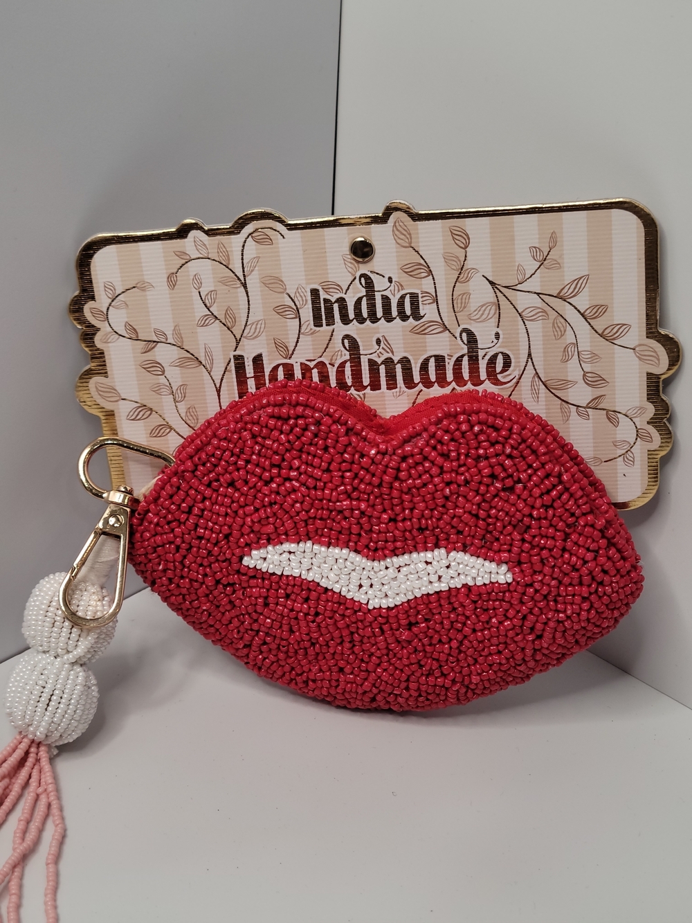 👉✨️ Handmade In India Red Beaded Lips Coin Purse